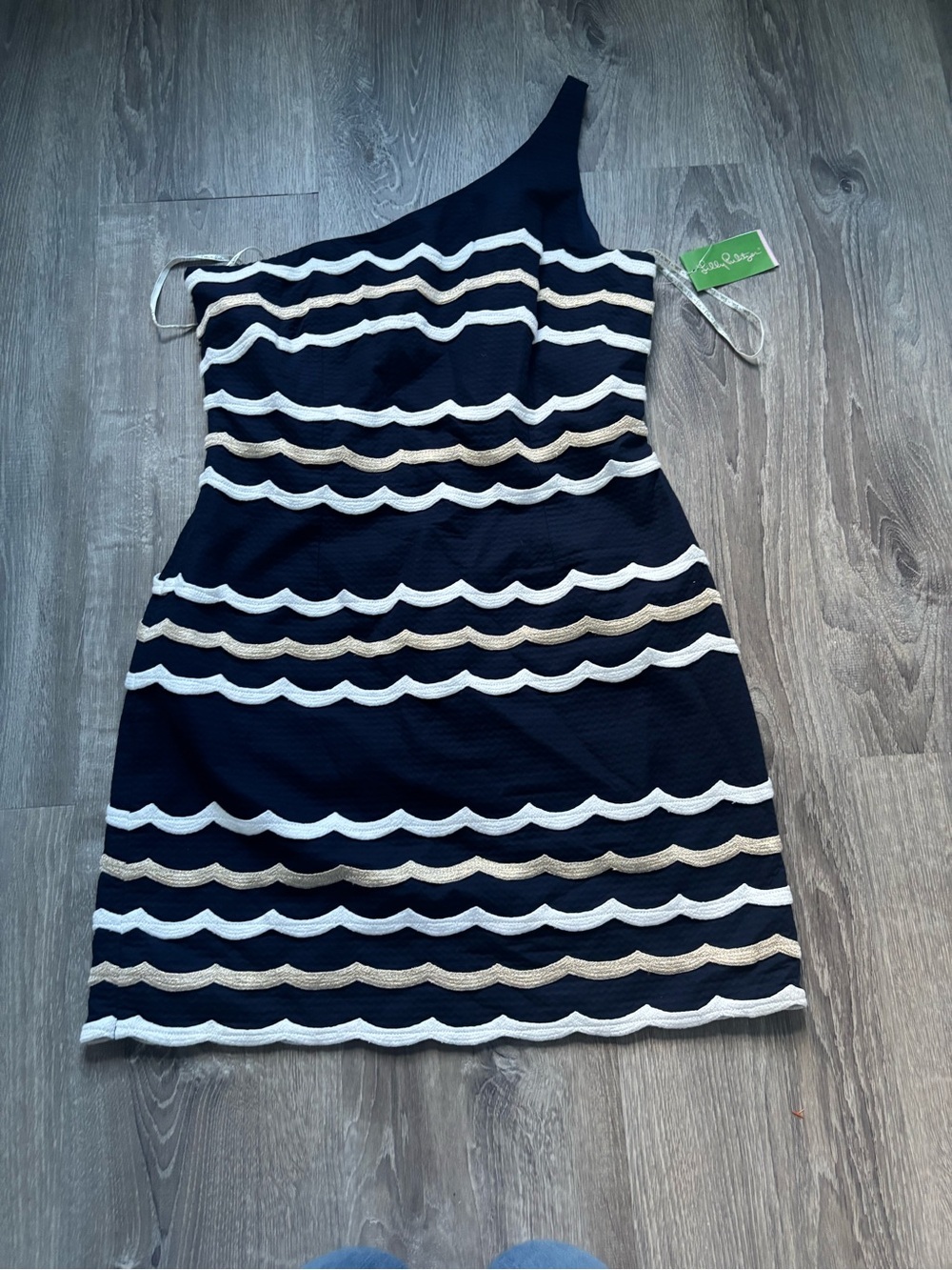 NWT Lilly Pulitzer Tylar Navy, White & Gold One-Shoulder Scallop Dress Size 14